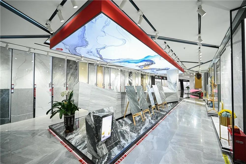 新装展厅丨沉浸式岩板空间体验由此开启！